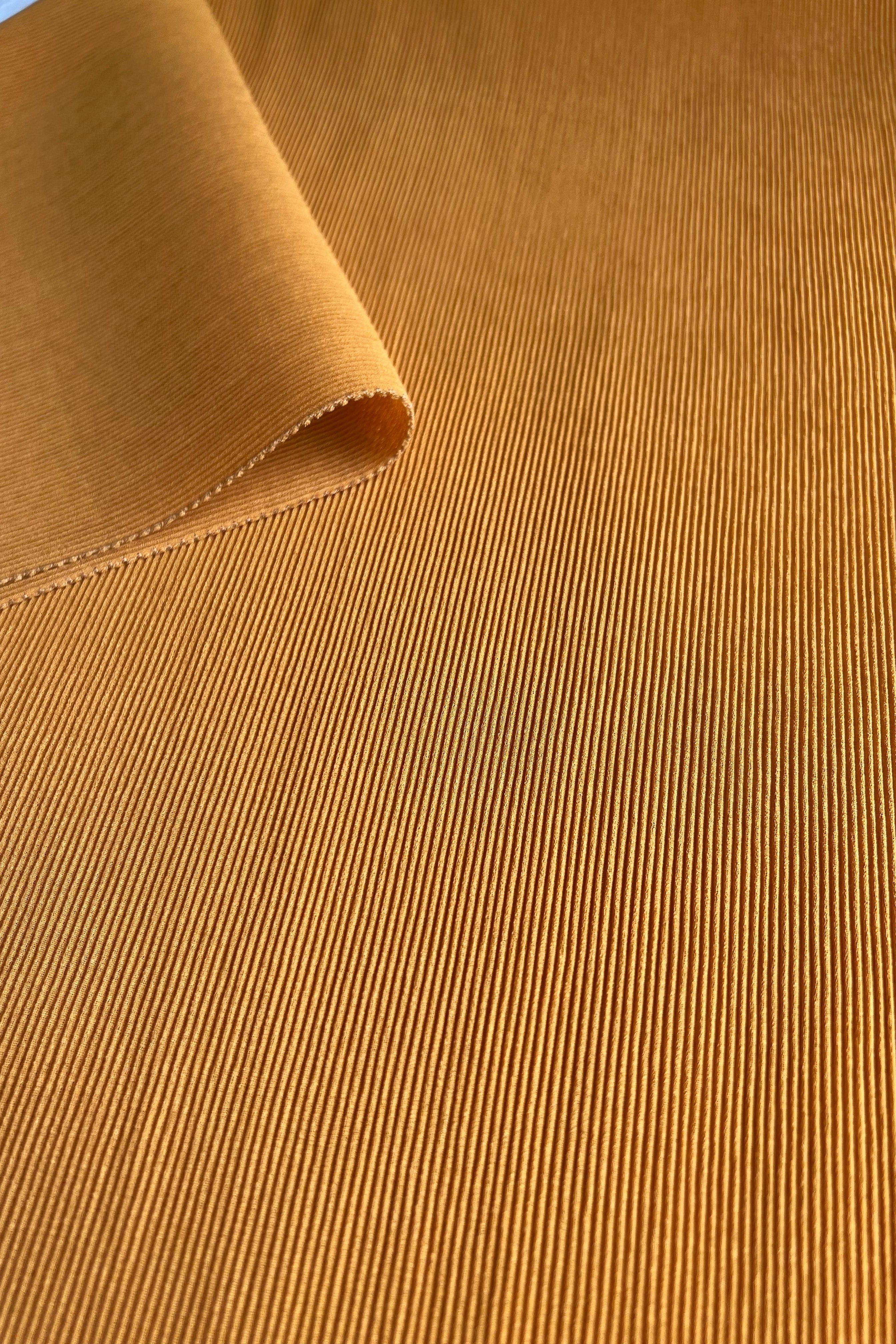 Pretty Pleats - Tangerine