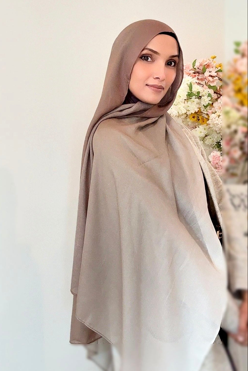 Beige offwhite ombre gradient