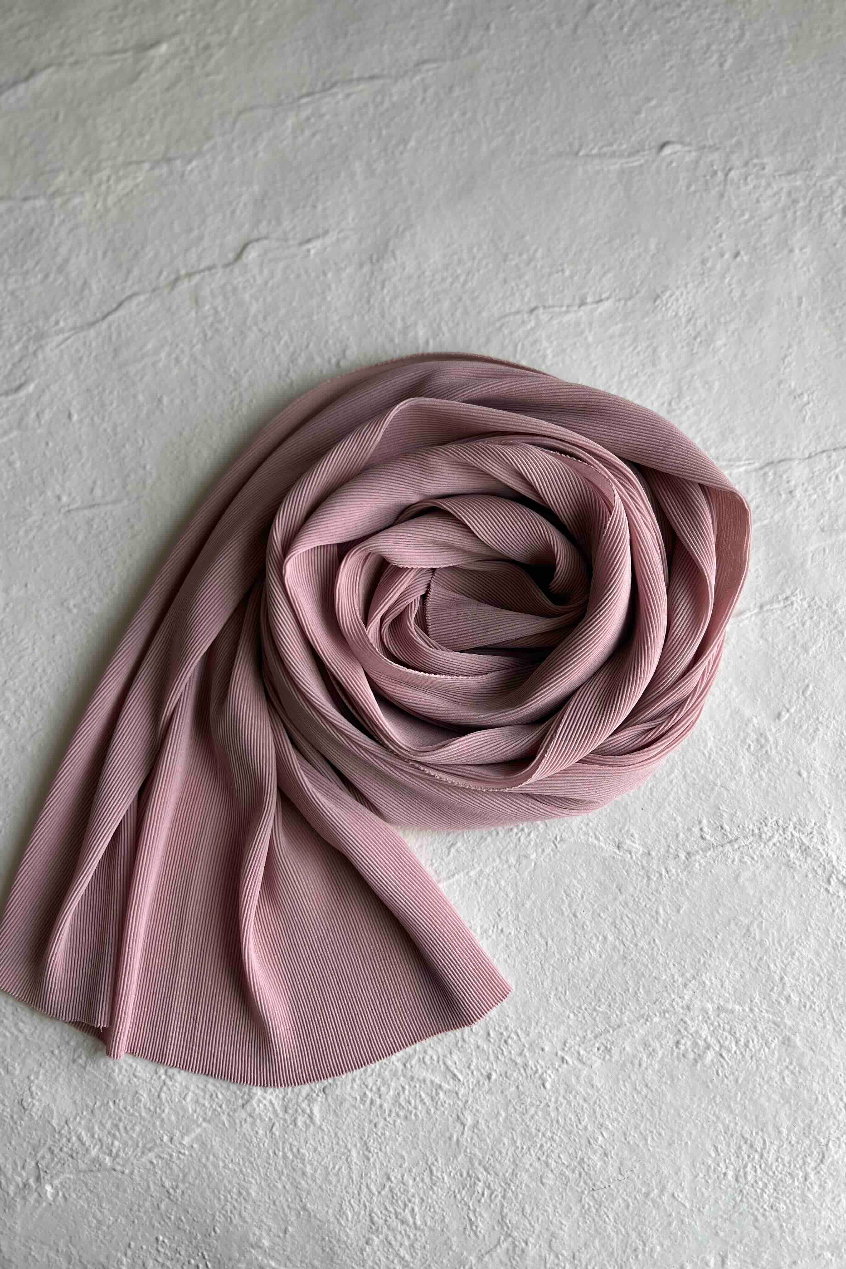 Pretty Pleats - Dusty Pink