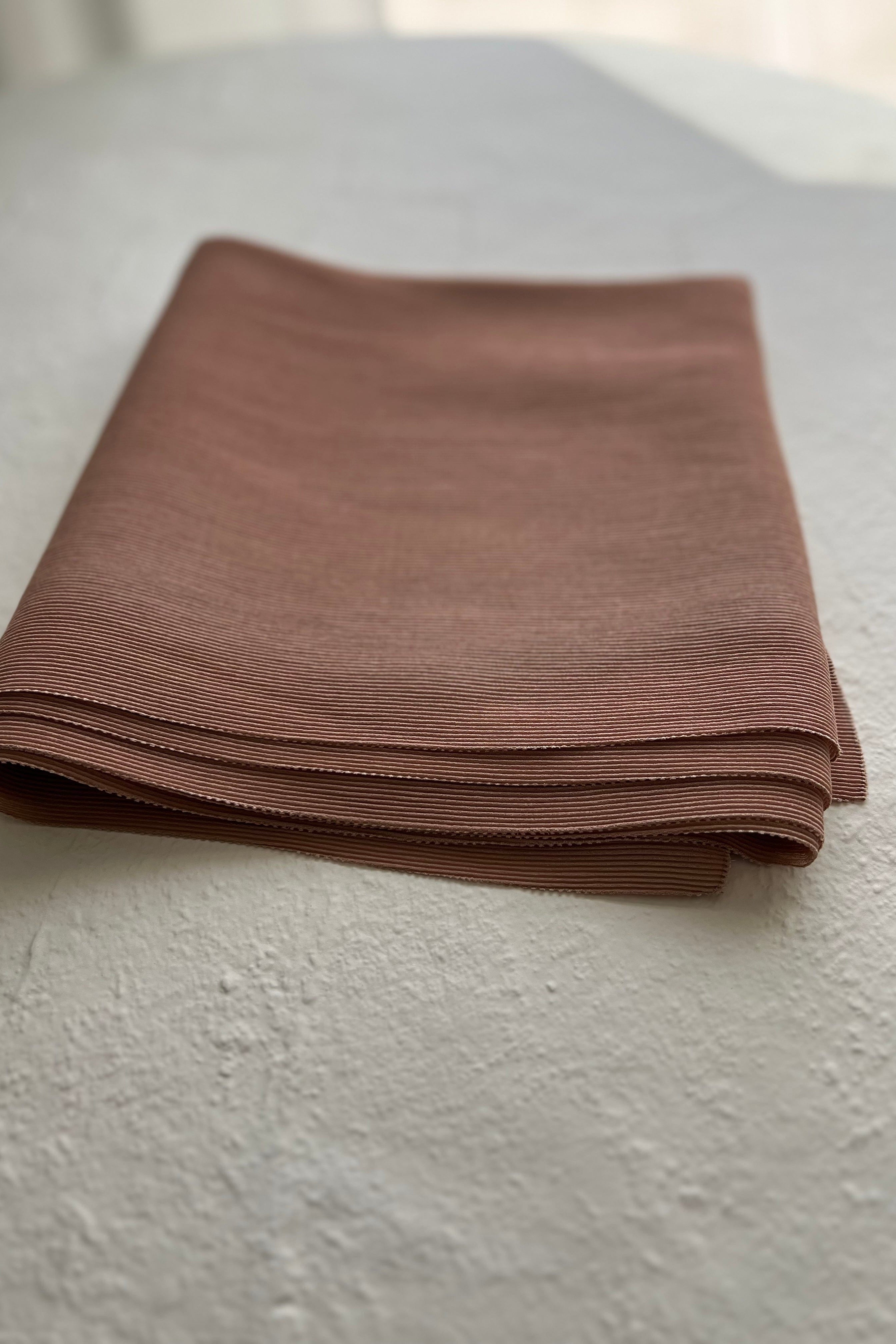 Pretty Pleats - Dark Beige