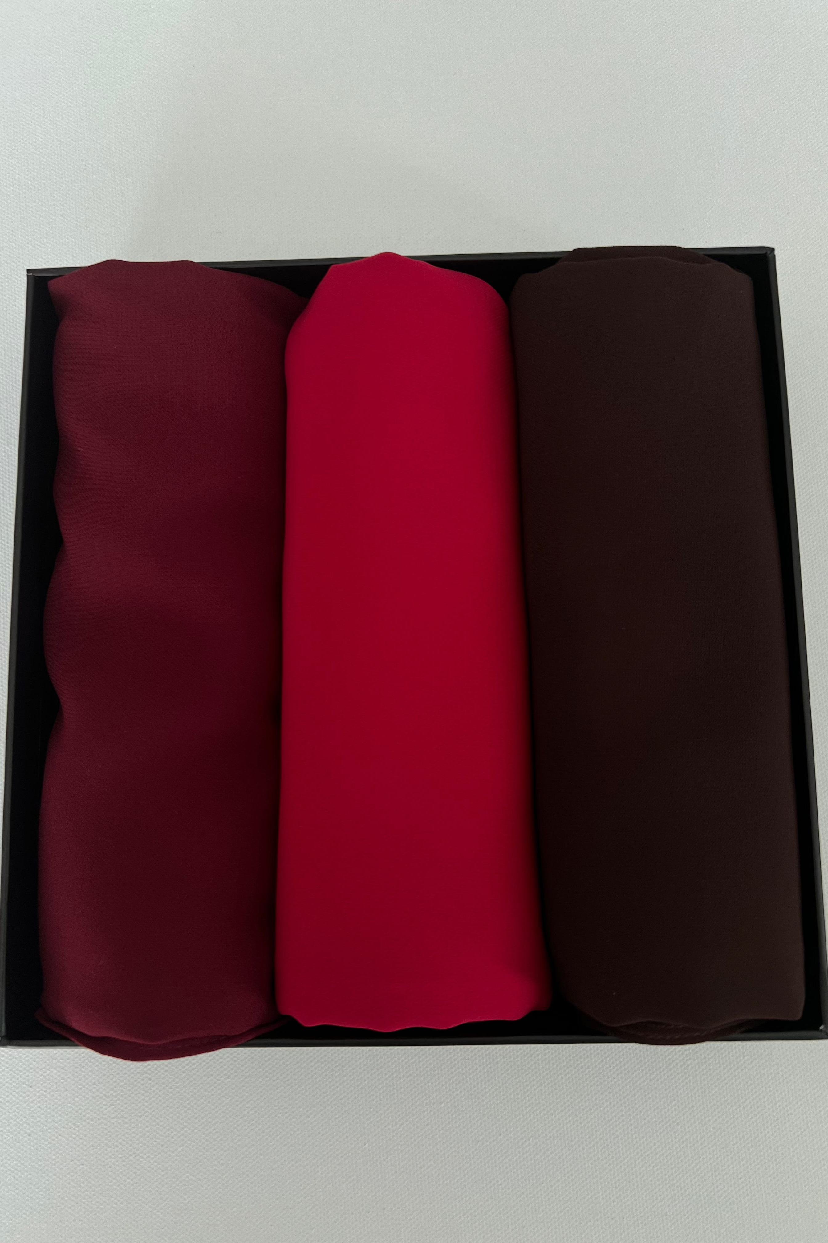 Warm & Cozy - Bordeaux, Deep Red, Chocolate Brown